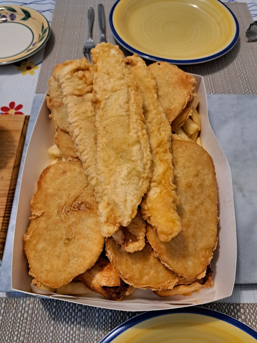 Lyrebird Fish N Chips And Convenience Store Photos 2